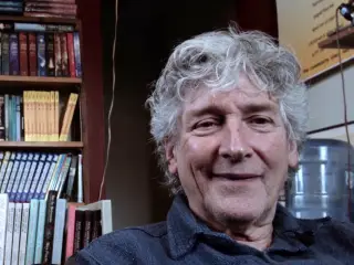 ਹੈਲੋ, ਕਿਤਾਬਾਂ ਦੀ ਦੁਕਾਨ