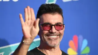 Simon Cowell akan mencari band budak baru dalam siri Netflix