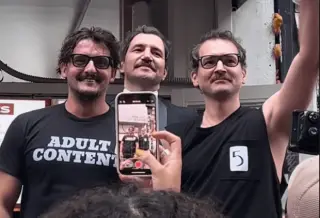 Pedro Pascal Lookalike Contest Winner baru saja ditunjukkan cinta oleh real deal