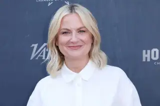Amy Poehler mengatakan 'SNL' aktor ‘semuanya bermain orang yang seharusnya tidak kita miliki ... Saya menyalahgunakan, saya sesuai ': Segala sesuatu dalam komedi memiliki' tanggal kedaluwarsa '