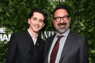 Timothée Chalamet Motocross Heist Movie atterra a Paramount, riunendolo con il regista "un completo sconosciuto" James Mangold