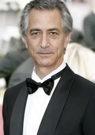 David Strathairn